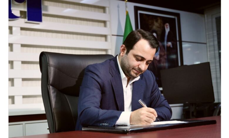 مدیرعامل بانک صادرات ایران به مناسبت روز خبرنگار: ۱۷ مرداد، روز پاسداشت حقیقت‌جویی، آگاهی‌بخشی و فداکاری است