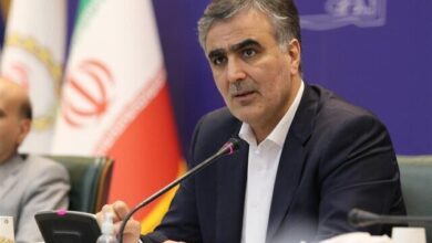 رییس بانک مرکزی: قرار است واحد پول ملی تومان و واحد خرد آن قِران باشد / نسبت ارزش پول ملی به ارزهای خارجی به صورت وحشتناک افت پیدا کرده و این مسئله باعث افت غرور ملی شده / هدف ما کنترل تورم و یا افزایش ارزش پول ملی نیست