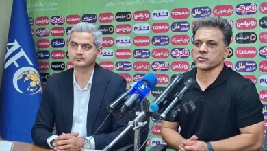 شمس‌آذر می‌جنگد و به هیچ تیمی باج نمی‌دهد