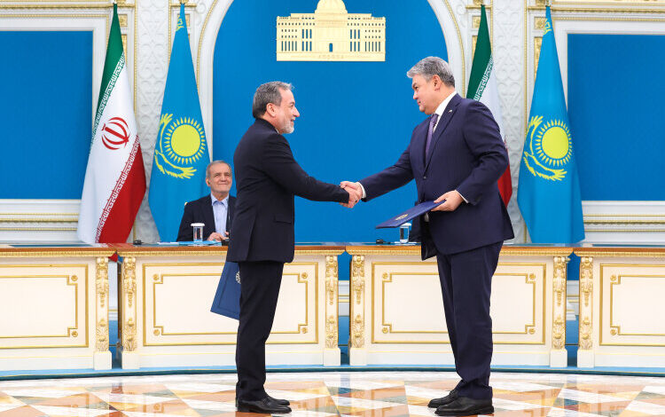 امضا و تبادل ۷ سند و تفاهم‌نامه همکاری دوجانبه میان ایران و قزاقستان - هشت صبح