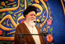 علم الهدی: دشمن به دنبال تغییر هویت دینی و فرهنگی ملت ایران است