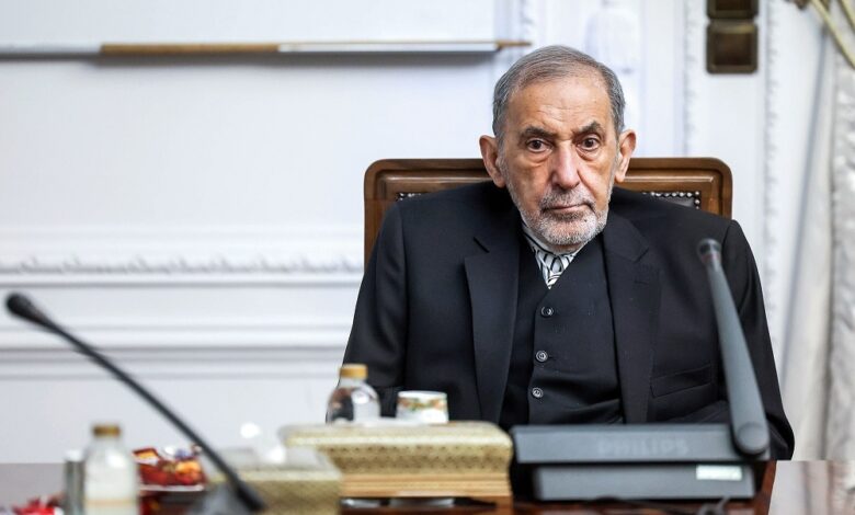 واکنش ولایتی، مشاور رهبر انقلاب به ادعای امارات درباره جزایر سه‌گانه ایرانی: آیا به مالکیت تنگه باب‌المندب هم علاقه‌مندید، چرا جزیره سقطری را اشغال کردید؟ / خون ده‌ها هزار مسلمان در یمن و حالا در سودان به‌واسطه سیاست‌های توسعه‌طلبانه شما بر زمین ریخته شد / صبر مردم ایران نامحدود نیست