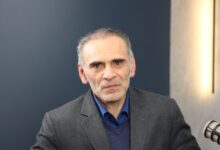 ویدیو/ کامران ندری، استاد اقتصاد: نمیدانم پشت اینکه میخواهند حقوقها را با این تورم شدید فقط ۲۰ درصد افزایش دهند، چه نوع تفکری قرار دارد