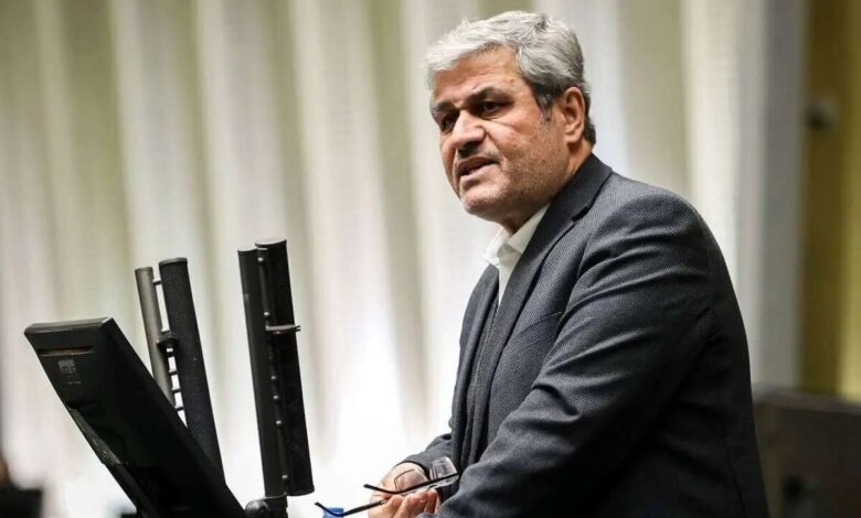 تاجگردون، نماینده مجلس: دولت اعداد بودجه را به واقعیت نزدیک‌تر کرده و رشد کمی را پیش‌بینی کرده/ احتمالا لایحه بودجه سال ۱۴۰۵، فردا به مجلس تقدیم خواهد شد/ بودجه سختی را در پیش داریم