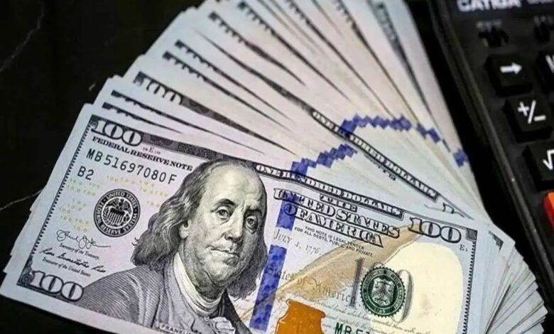 سخنگوی کمیسیون اقتصادی مجلس: در جلسه با وزیر اقتصاد و رئیس بانک مرکزی، مقرر شد که بازار ارز تثبیت شود