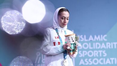 بزرگترین افتخارم این است که رهبر انقلاب زحمات من را دیدهاند - هشت صبح