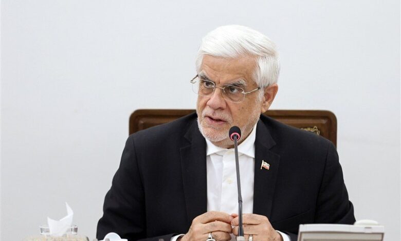 عارف: باید کارهای تحولی برای نظام انجام شود ولو به قیمت نبود من - هشت صبح