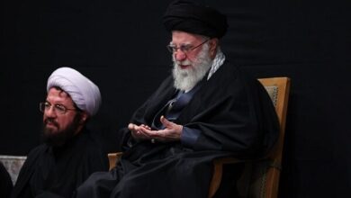 چهارمین شب عزاداری شهادت حضرت زهرا(س) با حضور رهبر انقلاب برگزار شد - هشت صبح