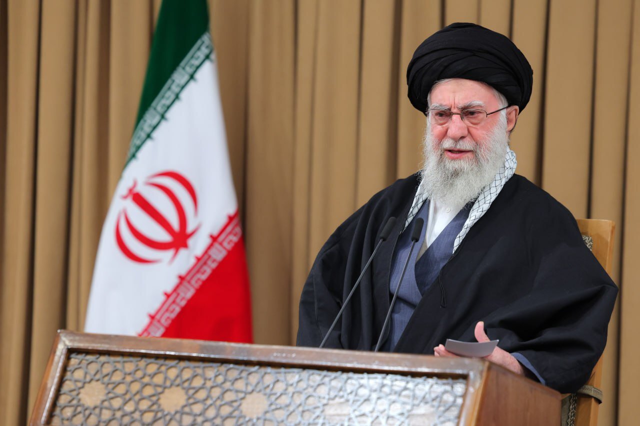 رهبر انقلاب: آمریکا با همه تجهیزات مدرنش در جنگ ۱۲ روزه شکست خورد