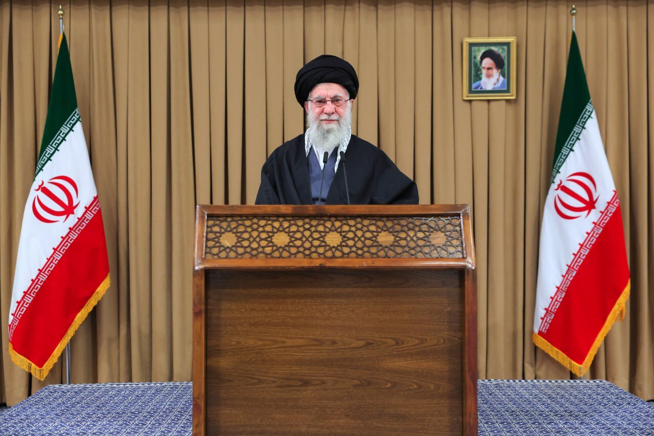 رهبر انقلاب: آمریکا با همه تجهیزات مدرنش در جنگ ۱۲ روزه شکست خورد