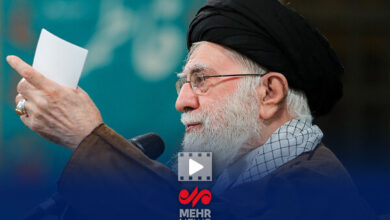 رهبر انقلاب: مدیر و رئیس خانه زن است