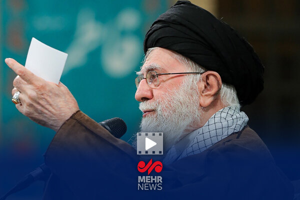 رهبر انقلاب: مدیر و رئیس خانه زن است