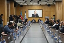 حضور و سخنرانی وزیر امور خارجه در دانشگاه دولتی باکو - هشت صبح