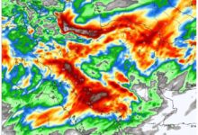 تشدید سامانه بارشی در ۲۰ استان؛ هشدار بارشهای سیلآسا و کولاک برف - هشت صبح
