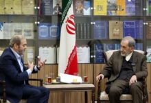 ولایتی: جمهوری اسلامی ایران با قاطعیت از حزبالله حمایت میکند - هشت صبح