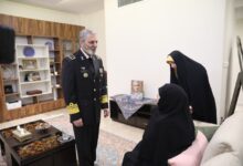 اعطای درجه سپهبدی شهید محمد باقری به خانواده ایشان - هشت صبح