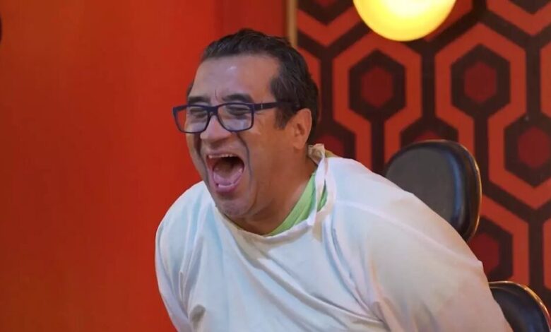 احضار خداداد عزیزی به کمیته انضباطی به‌علت به‌ کار بردن الفاظ رکیک