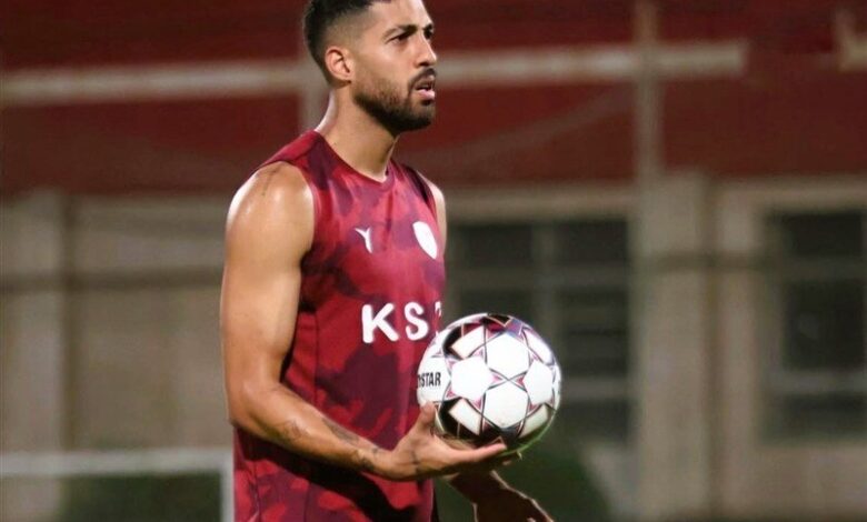 سنگرگیر: برد در جام حذفی مبارک همسرم و همه هواداران فولاد باشد