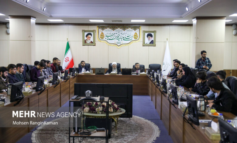 ادامه بررسی پیش‌نویس سیاست‌های پولی و بانکی در مجمع تشخیص مصلحت نظام - هشت صبح