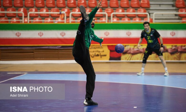 هفته چهاردهم لیگ برتر هندبال مردان/صدرنشینی موقت مس کرمان در روز پیروزی سپاهان