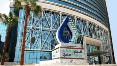بلومبرگ: تمدید وضعیت اضطراری از سوی شرکت «قطر انرژی» به علت تنش‌ها در تنگه هرمز/ العربی الجدید: این مسئله فشار بر بازار‌های جهانی گاز را تشدید می‌کند/ قیمت LNG در اروپا و آسیا تقریباً ۷۰ درصد افزایش یافته که به تعطیلی ۱۷ درصد از ظرفیت صادرات قطر نسبت داده می‌شود