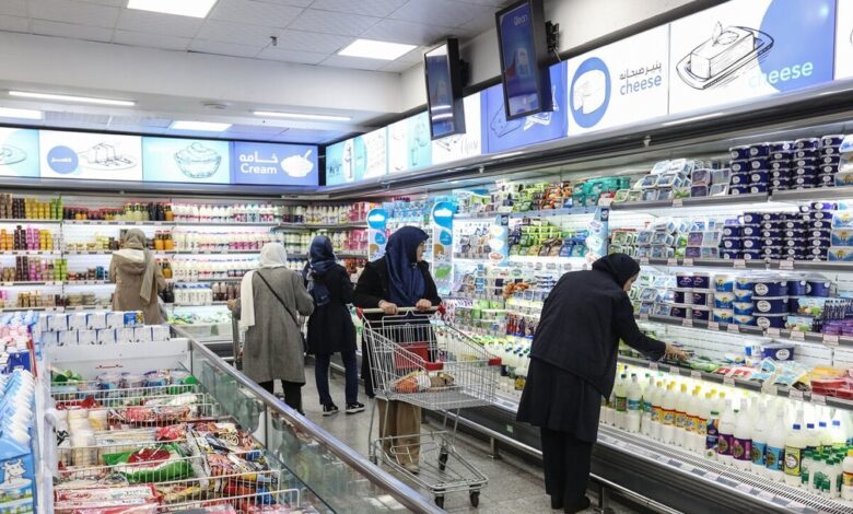 وزیر رفاه: قرار است شرکت‌های لبنی ۸ درصد پایین‌تر از نرخ مصوب کالاهای خود را در کالابرگ عرضه کنند