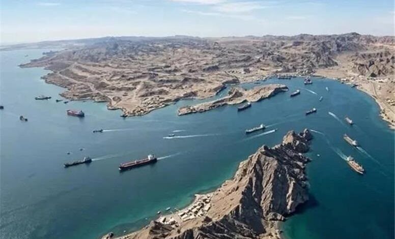 شرکت کشتیرانی هاپاگ-لوید: به دلیل بسته بودن تنگه هرمز، هفته‌ای ۵۰ تا ۶۰ میلیون دلار هزینه بیشتر متحمل می‌شویم