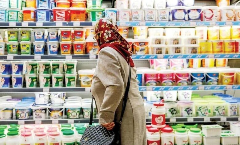 انجمن صنایع فرآورده‌های لبنی: با توجه به افزایش نرخ شیر خام و اثر آن بر قیمت تمام شده تولید، محصولات لبنی از اول خرداد، ۲۰ درصد گران می‌شوند
