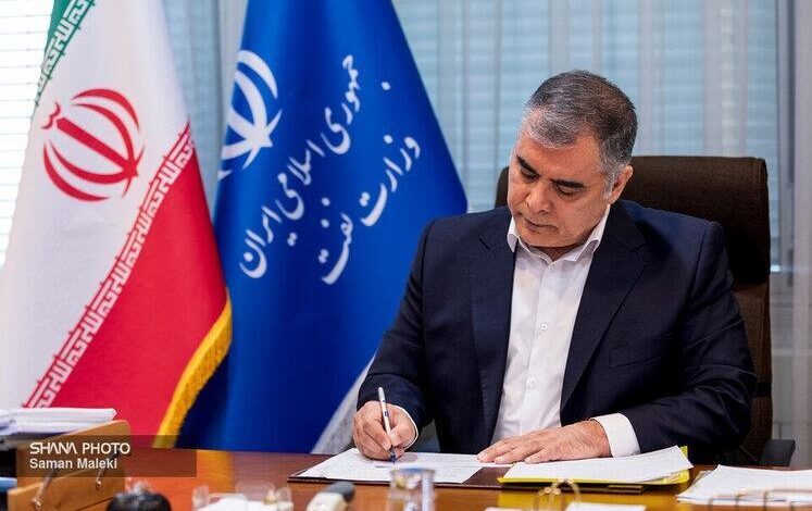 پیام وزیر نفت به آیین یادبود شهدای شرکت صنایع پتروشیمی خلیج‌فارس در جنگ تحمیلی سوم: شهدای صنعت پتروشیمی در سنگر تولید و پایداری انرژی کشور، جان خویش را نثار میهن و ملت کردند/ تاریخ ثابت کرده صنعت نفت در بزنگاه‌های تاریخی همواره در کنار مردم و در خدمت منافع ملی کشور ایستاده