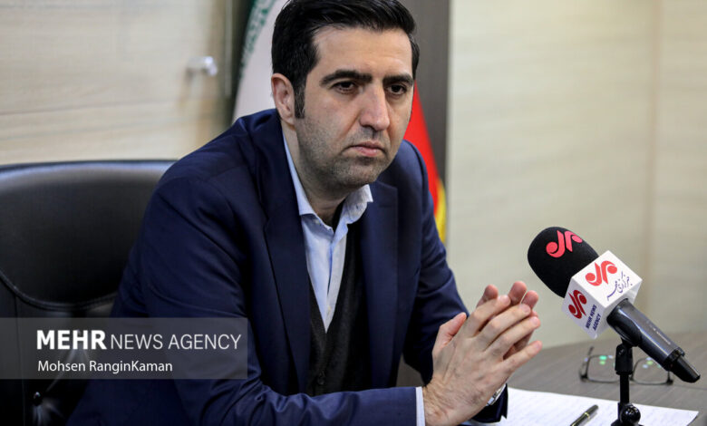 آجرلو: سفر قالیباف به قطر برای آزادسازی اموال ایران موفقیت‌آمیز بود - هشت صبح