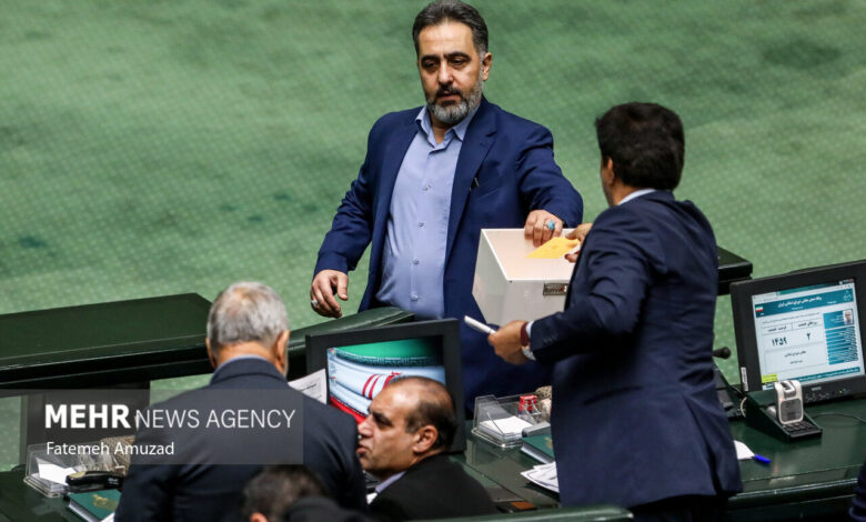ناظران هیئت رئیسه مجلس انتخاب شدند - هشت صبح