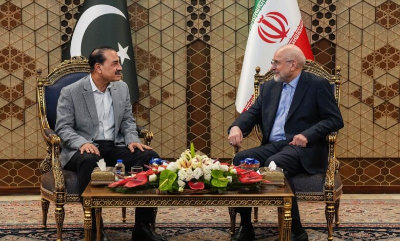 عاصم منیر با قالیباف دیدار و گفتگو کرد - هشت صبح