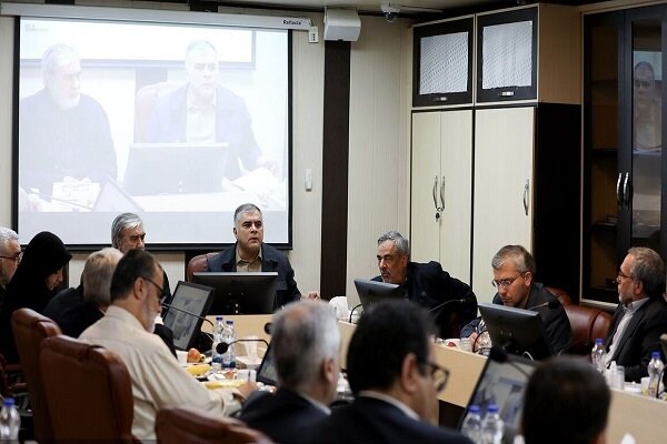 وزیر نفت: تنگه هرمز به ابزار قدرت موثر ایران تبدیل شده است - هشت صبح