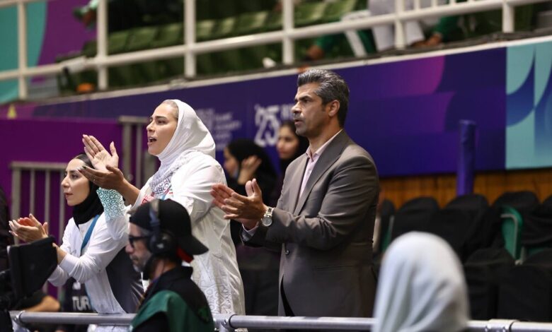 هادی ساعی: نعمت زاده باید برود و از اول کارش را شروع کند