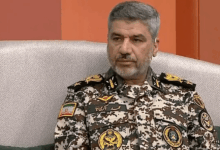 سخنگوی ارتش: ایران در دوره اجرای تفاهم یا توافق نیز به تقویت قدرت دفاعی و بازدارندگی خود ادامه خواهد داد /در عین حال از برادران عزیزمان در عرصه دیپلماسی نیز حمایت میکنیم / حمایت از عرصه دیپلماسی به معنای هماهنگی کامل میدان و دیپلماسی است