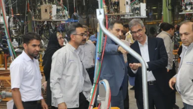 بازدید وزیر علوم از محصول جدید کرمان موتور