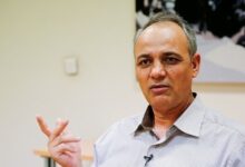 زیدآبادی: دستگاه رسمی تبلیغات کشور علیه هر نوع مذاکره سمپاشی می‌کند / مردم ما که از این دوگانگی پاک مبهوت و متحیرند، خارجی‌ها چه فکر می‌کنند؟