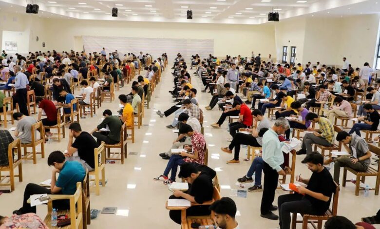 وزارت علوم: تغییرات مکرر در مصوبات کنکور به صلاح داوطلبان نیست/ اتکا صرف به آزمون تستی یک روزه، نمی‌تواند ملاک کاملی برای سنجش باشد؛ تأثیر سوابق تحصیلی موجب توجه بیشتر دانش‌آموزان به فرآیند آموزشی می‌شود