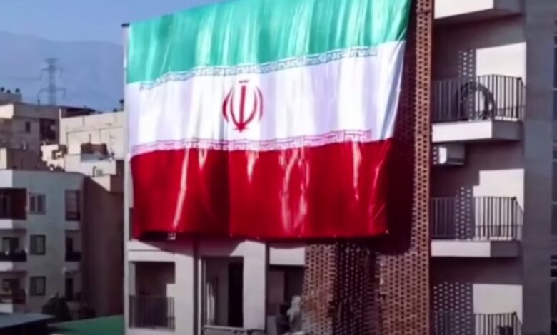 مطابق یادداشت تفاهم، یک برنامه ۳۰۰ میلیارد دلاری بازسازی و توسعه در ایران، تعهد آمریکا و متحدانش است