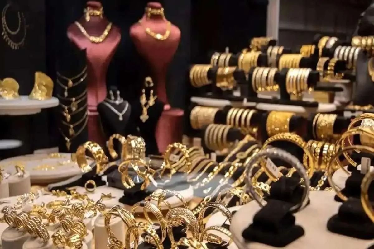هر گرم طلای ۱۸ عیار، ۱۵ میلیون و ۹۸۶ هزار تومان شد