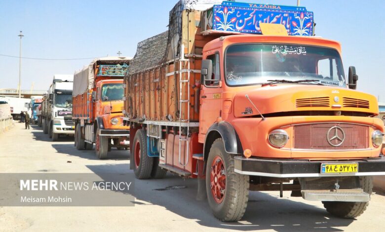 آغاز رفع موانع تجاری و ترانزیتی در مرز شلمچه - هشت صبح