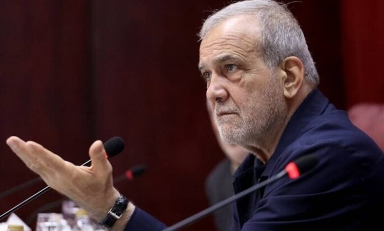 پزشکیان: آنچه تفاهم شده، گامی مهم برای توقف جنگ و شروع مذاکره است / تمرکز دولت با یا بدون توافق خدمت صادقانه به مردم است