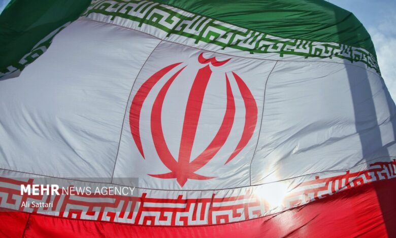 محمدپور: به هرگونه تجاوز پاسخی قاطع و پشیمان کننده می دهیم - هشت صبح