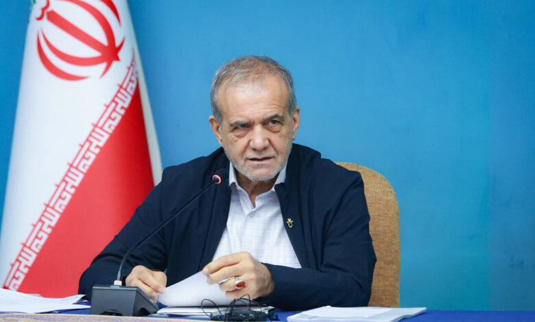 پزشکیان: حفظ وحدت و انسجام ملی، شرط عبور موفق از شرایط کنونی است - هشت صبح