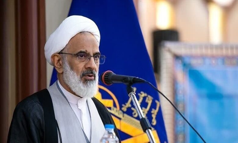 حاجی صادقی: آمادگی کامل داریم و دست‌ها روی ماشه‌ها است - هشت صبح