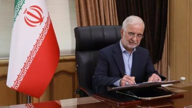 مومنی: ایران مقتدرتر از هر زمان دیگری در برابر تهدیدات ایستاده است - هشت صبح