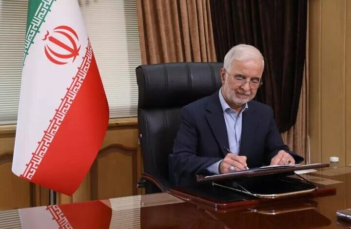 مومنی: ایران مقتدرتر از هر زمان دیگری در برابر تهدیدات ایستاده است - هشت صبح