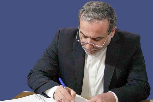 عراقچی: کودکان میناب تاریخ‌نگار زخمی شدند که بر پیکر انسانیت وارد شد - هشت صبح