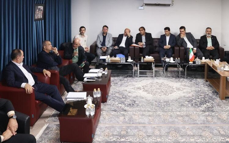 پزشکیان: شرکت‌های دولتی باید بازوی دولت در امنیت غذایی باشند - هشت صبح