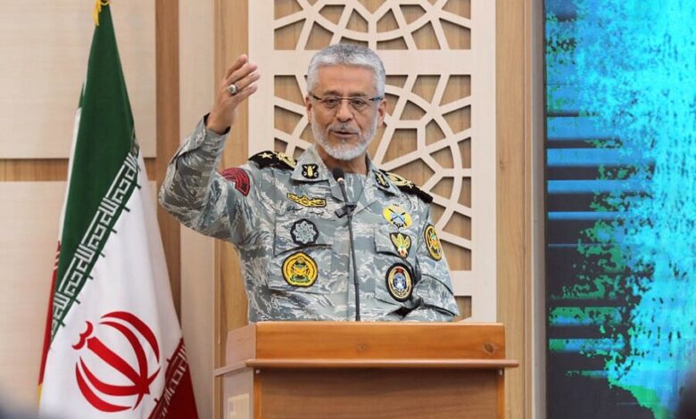 دریادار سیاری: اصحاب رسانه، سربازان خط مقدم هستند - هشت صبح